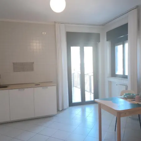 Oberdan Penzion Bari